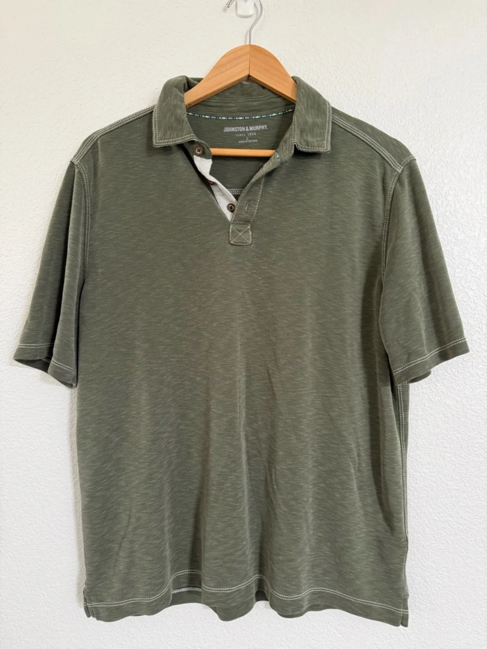 Johnston & Murphy Olive Green Short-Sleeve Polo with Contrast Placket - Picture 2 of 6